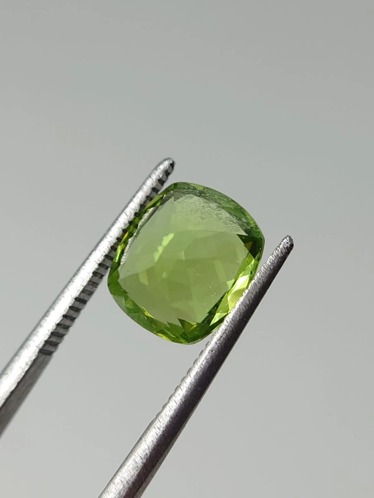 2.91ct Natural Peridot Cushion Cut Loose Gemstone From Pakistan — view 5